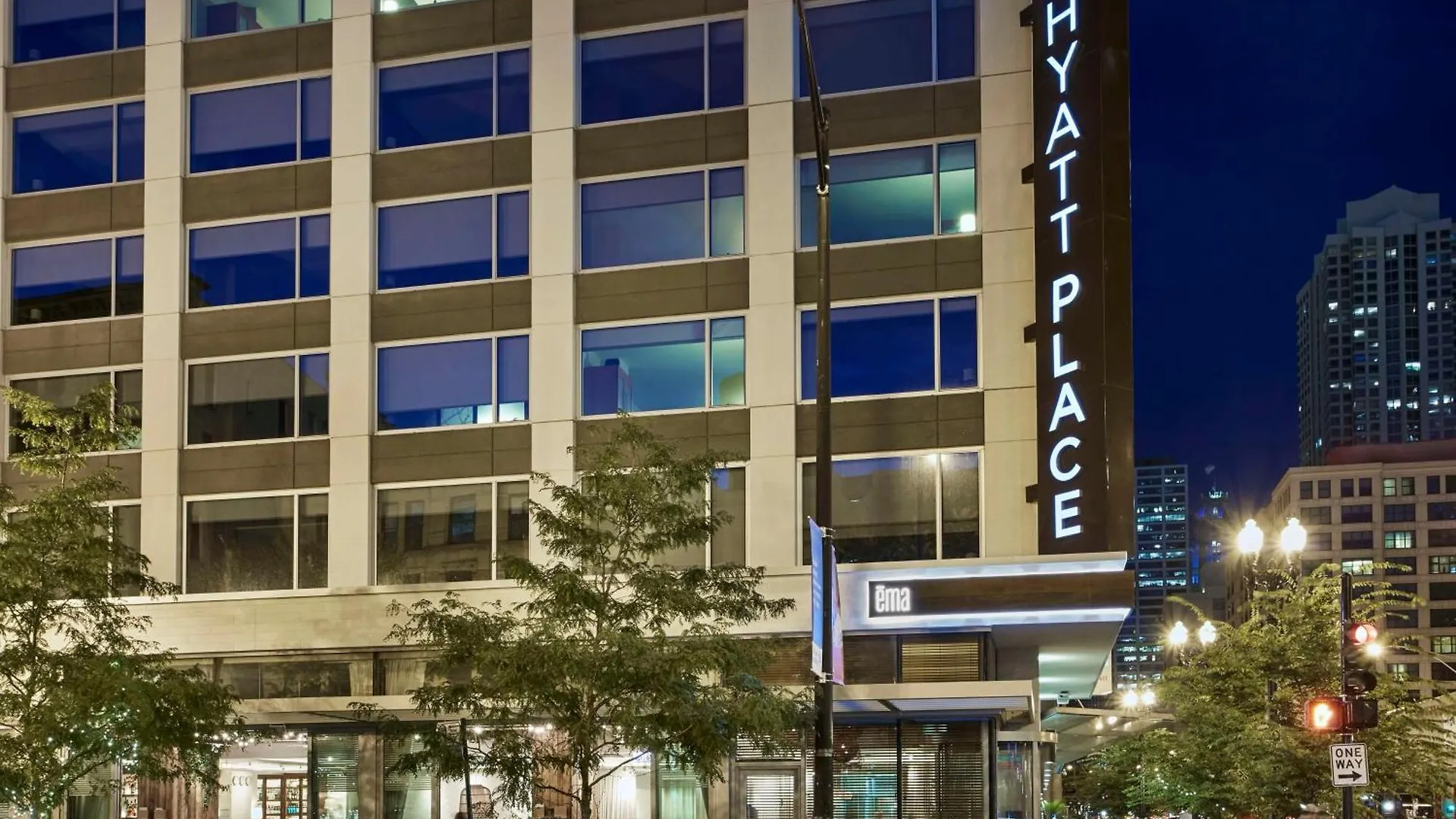 8 Hoteles Románticos en el Centro de Chicago para una Escapada Memorable