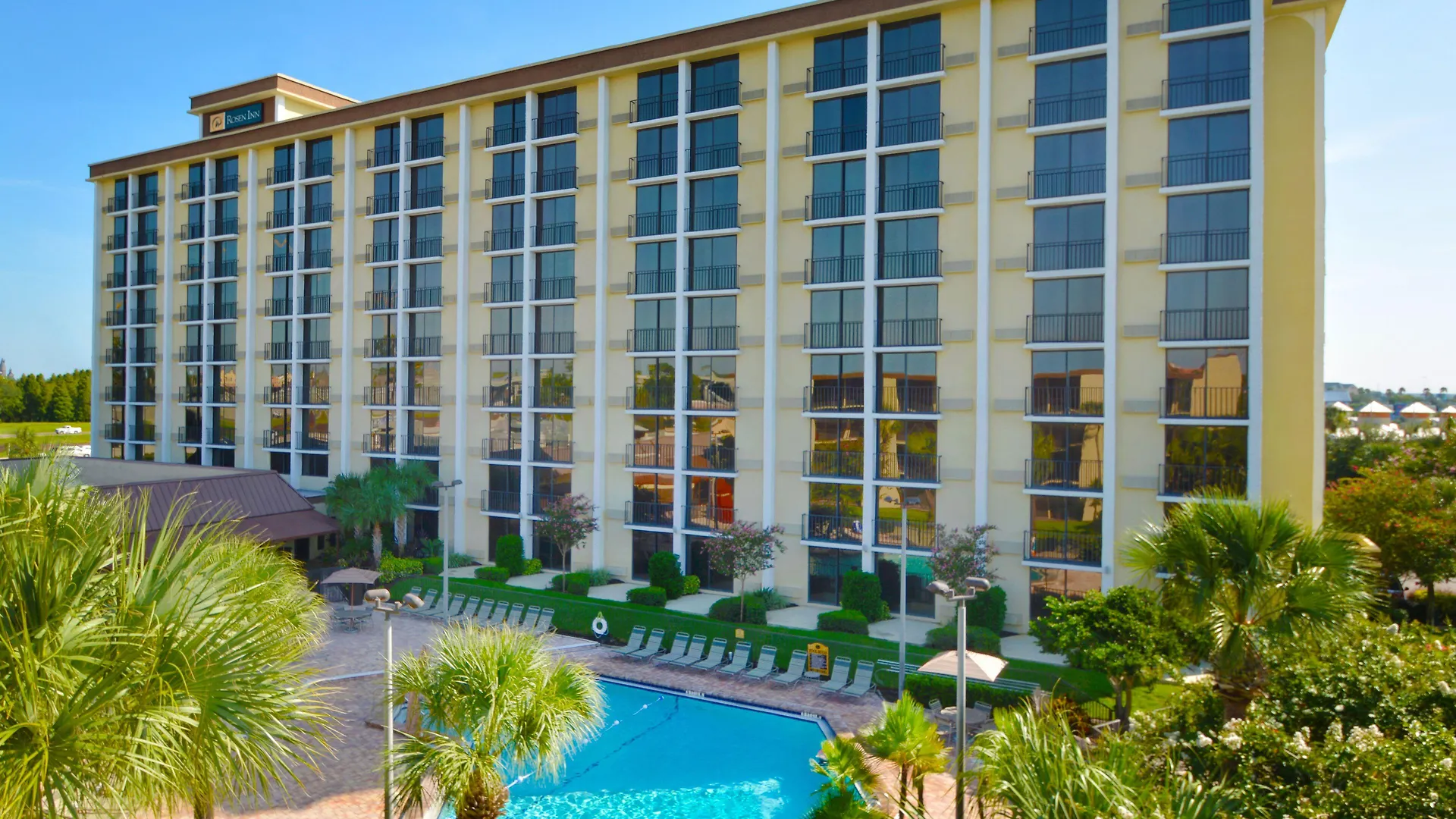 6 Hoteles Económicos en International Drive que Vale la Pena Reservar