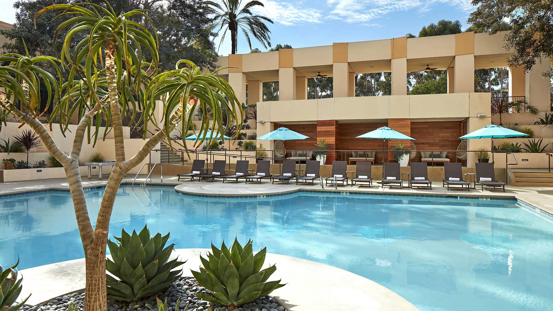 Quedarse cerca de Old Town San Diego: 6 Hoteles con Acceso al Aeropuerto Comparados