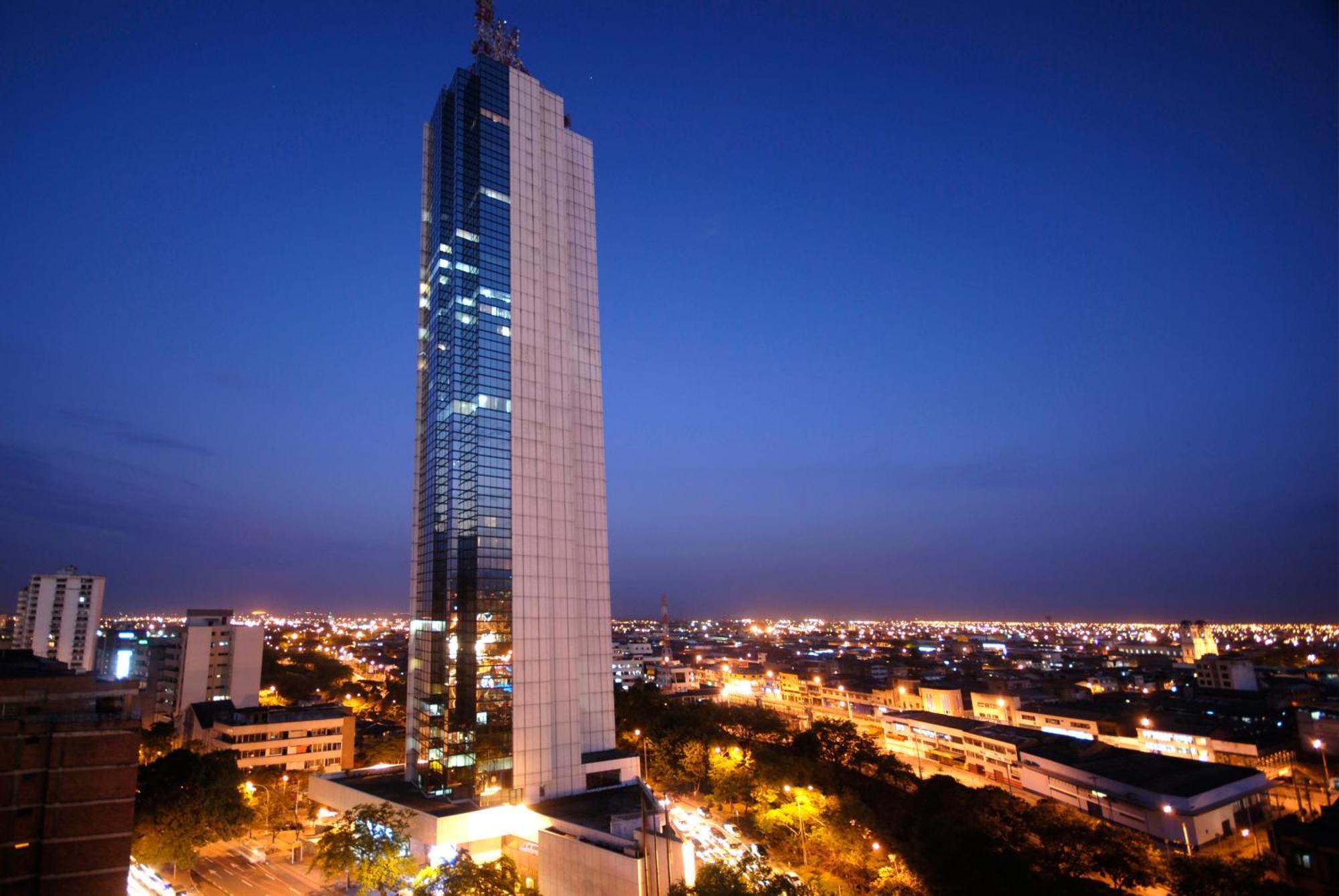 Cerca de Cañaveralejo: 8 Hoteles de Negocios Comparados